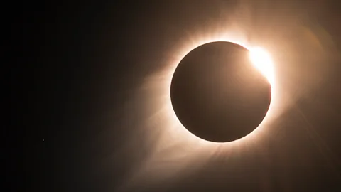 a picture of a total solar eclipse