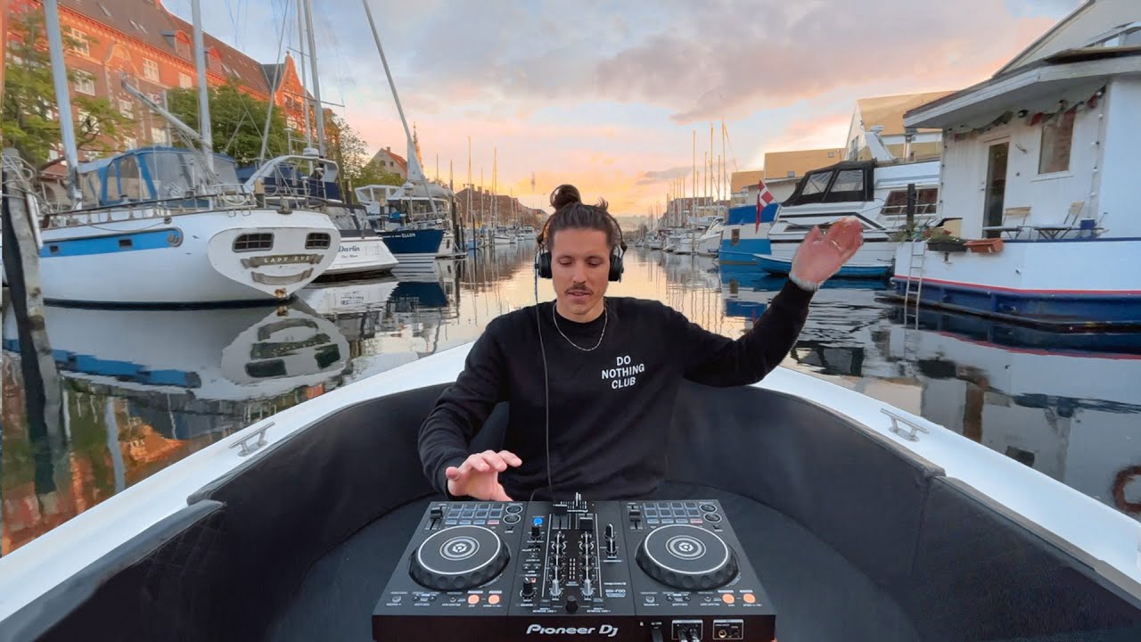 dj on boat!!!!